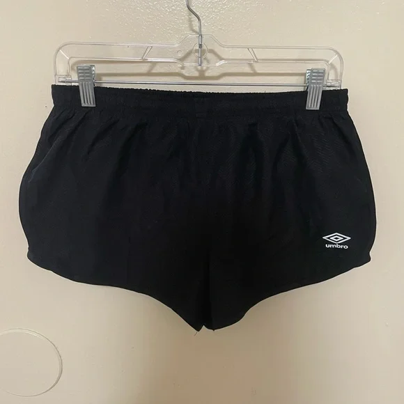 ✨Women’s Umbro Track Shorts Size M - Picture 1 of 9